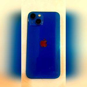 Unlocked Apple iPhone 13